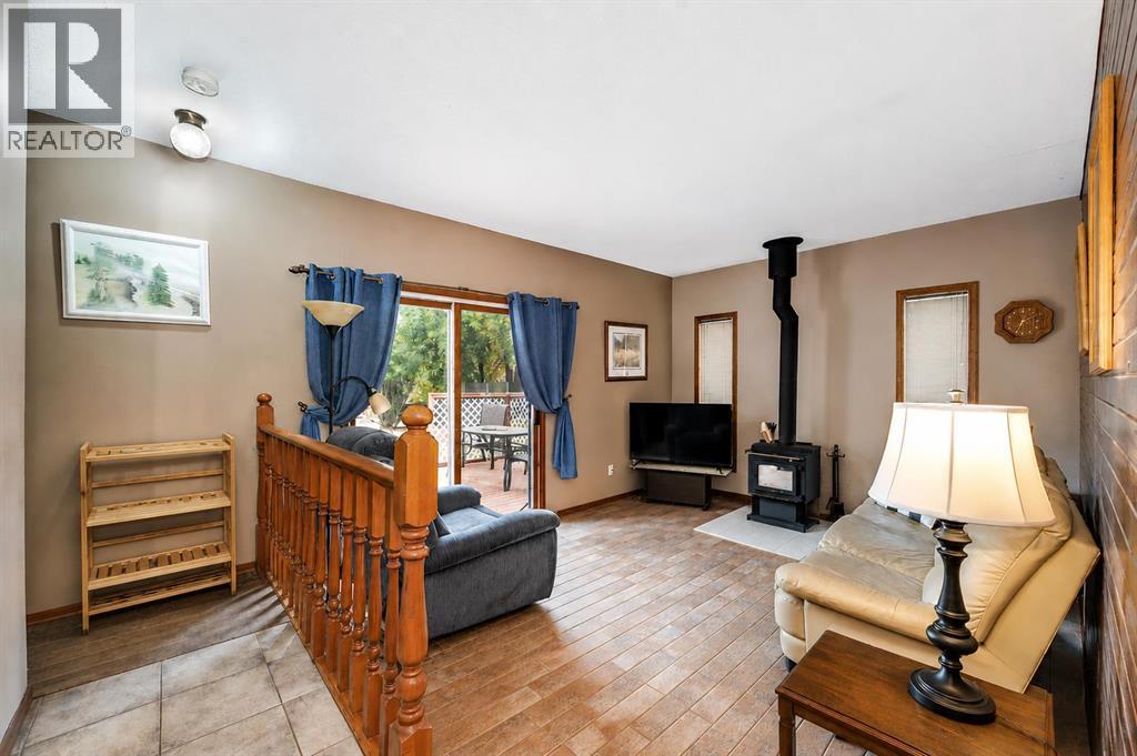 5005 43 Street E, Sylvan Lake, Alberta  T4S 1C1 - Photo 8 - A2296502