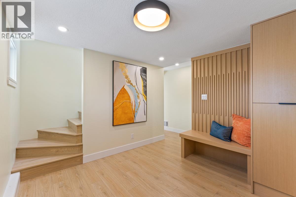 2518 Swinburne Avenue, North Vancouver, British Columbia  V7H 1L5 - Photo 4 - R3116845