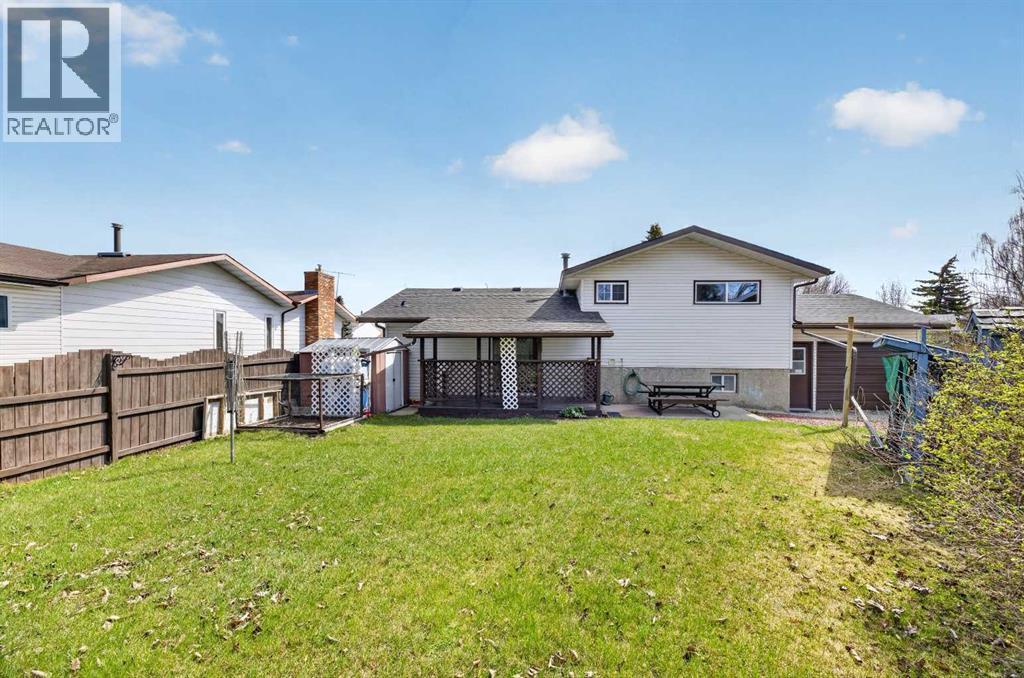 11 Westhill Crescent, Didsbury, Alberta  T0M 0W0 - Photo 30 - A2307344