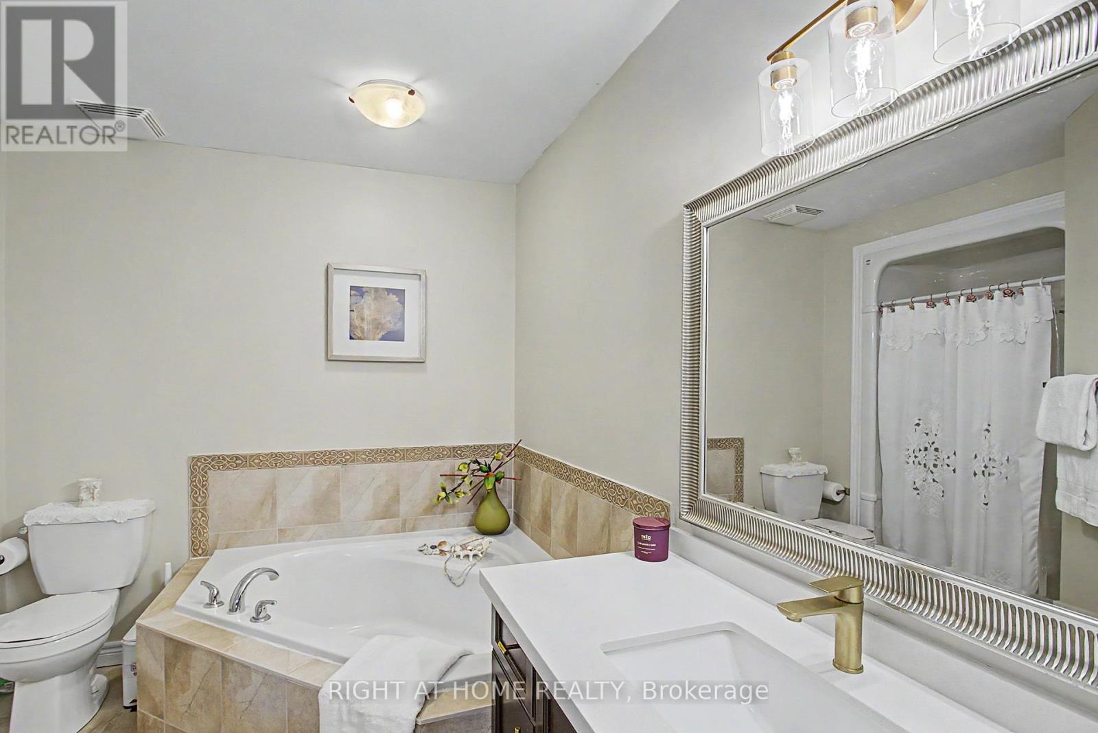 262 Pinehill Drive, Hamilton, Ontario  L0R 1P0 - Photo 18 - X13094026