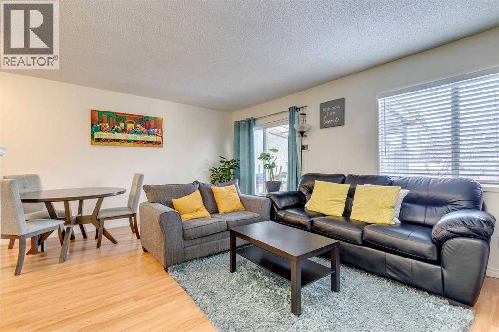 217 Aboyne Place Ne, Calgary, Alberta  T2A 5Z2 - Photo 3 - A2291308