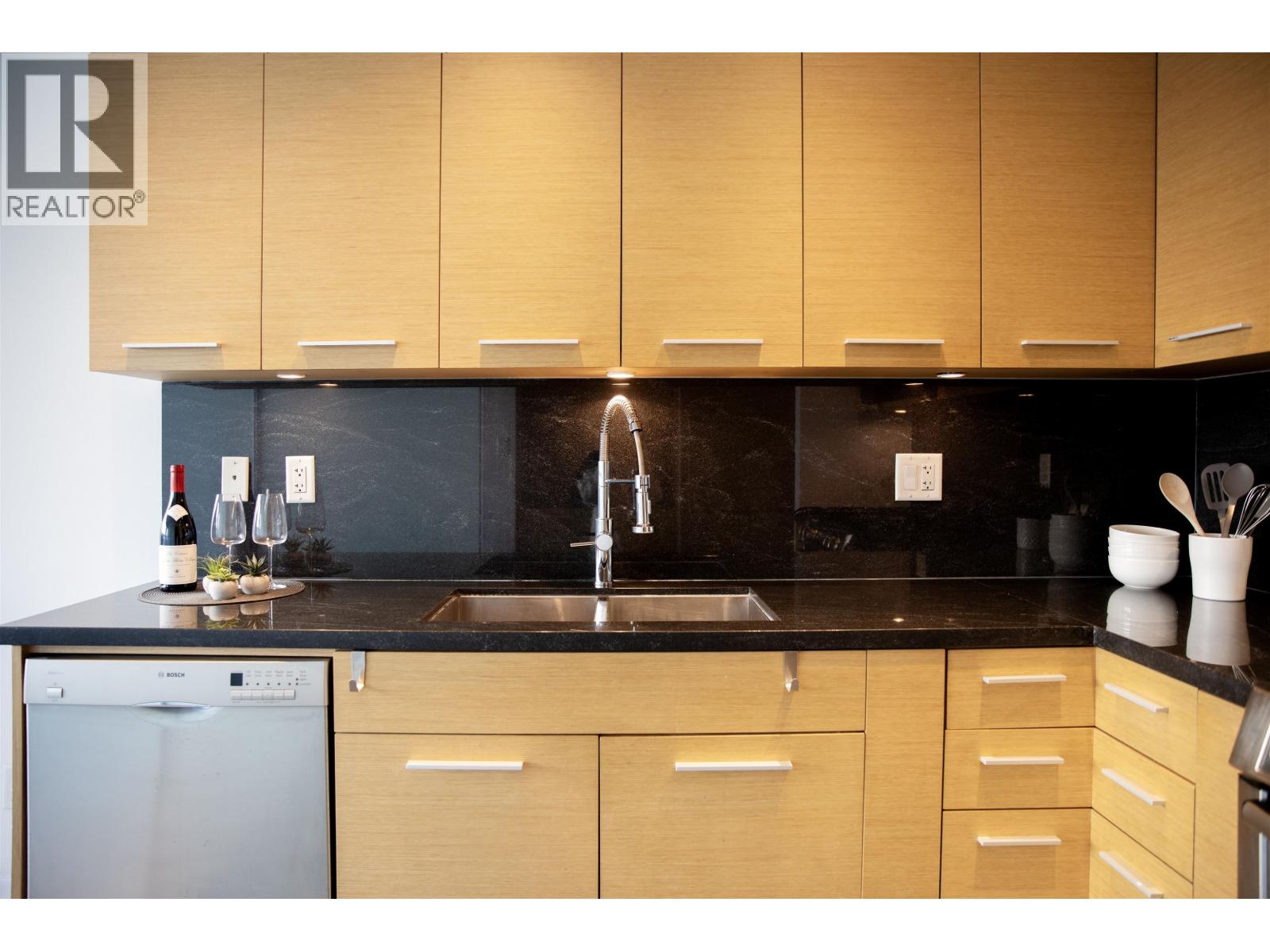 308 2528 Maple Street, Vancouver, British Columbia  V6J 0B5 - Photo 7 - R3089921