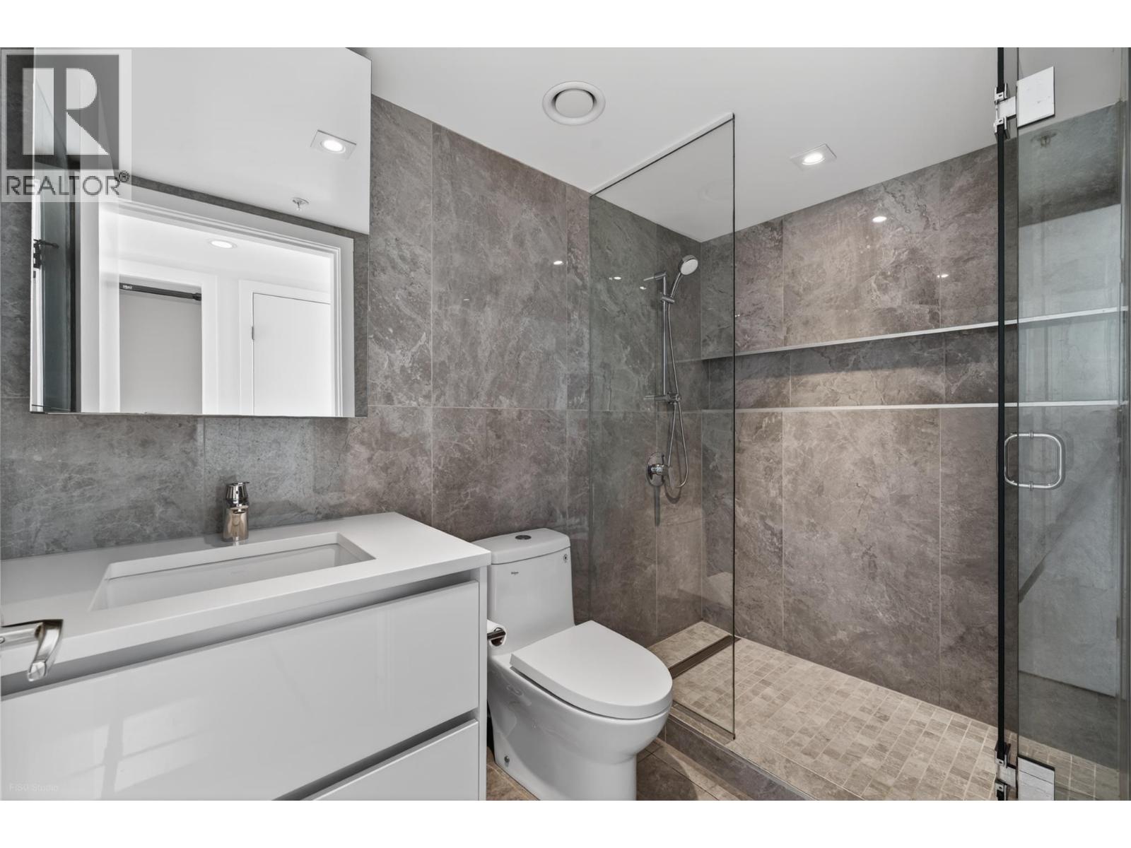 651 6328 No. 3 Road, Richmond, British Columbia  V6Y 0L6 - Photo 9 - R3120196