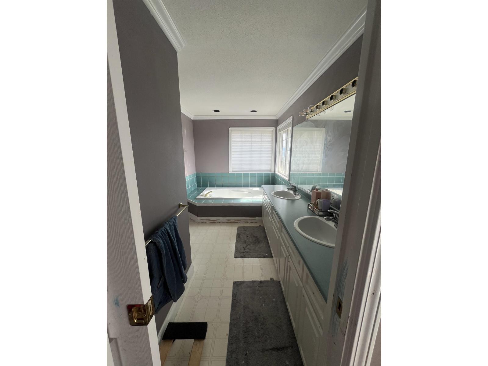 36078 Marquis Court, Abbotsford, British Columbia  V3G 1L1 - Photo 12 - R3116950