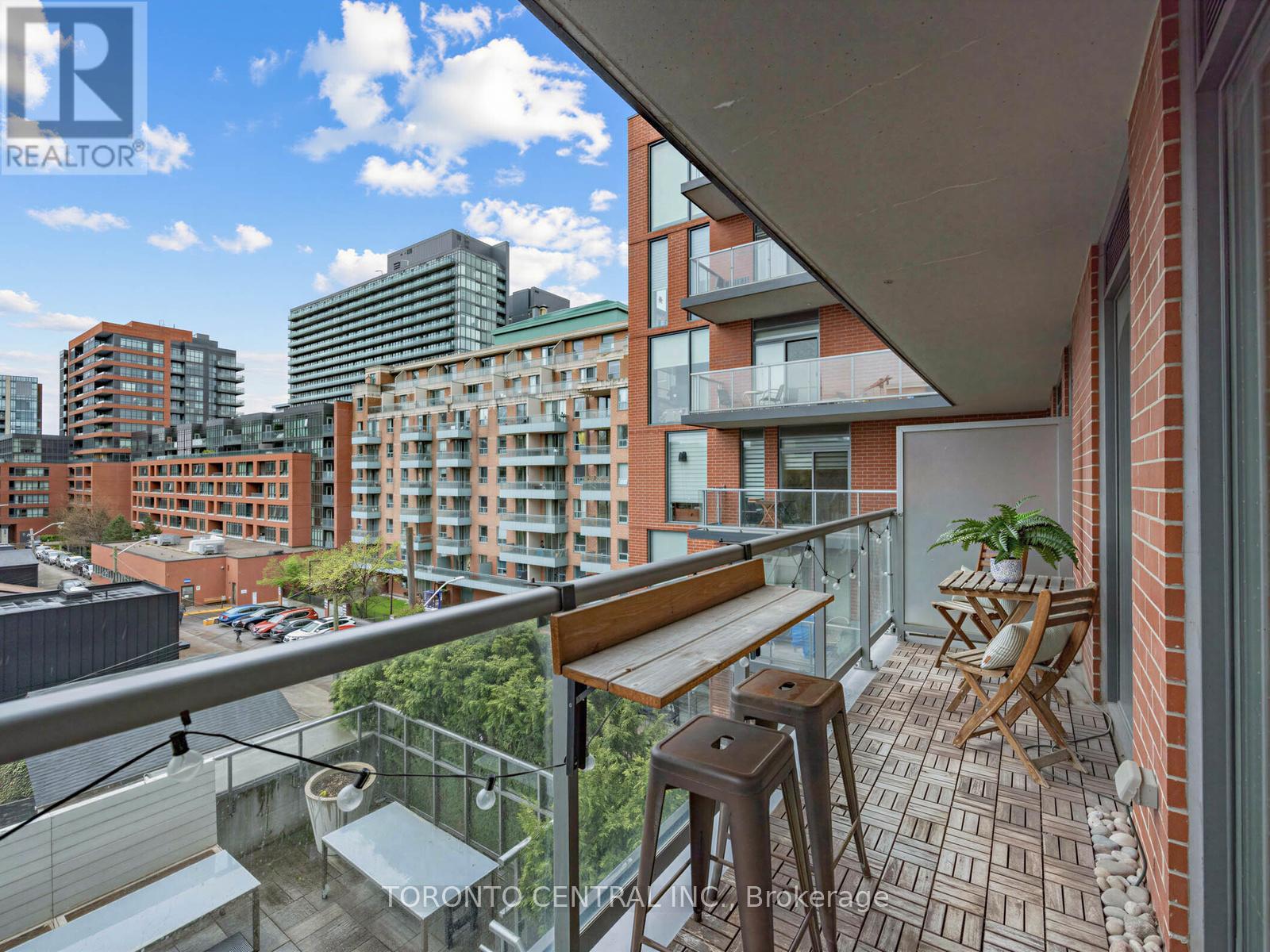 402 - 106 Dovercourt Road, Toronto, Ontario  M6J 0G4 - Photo 19 - C13094122