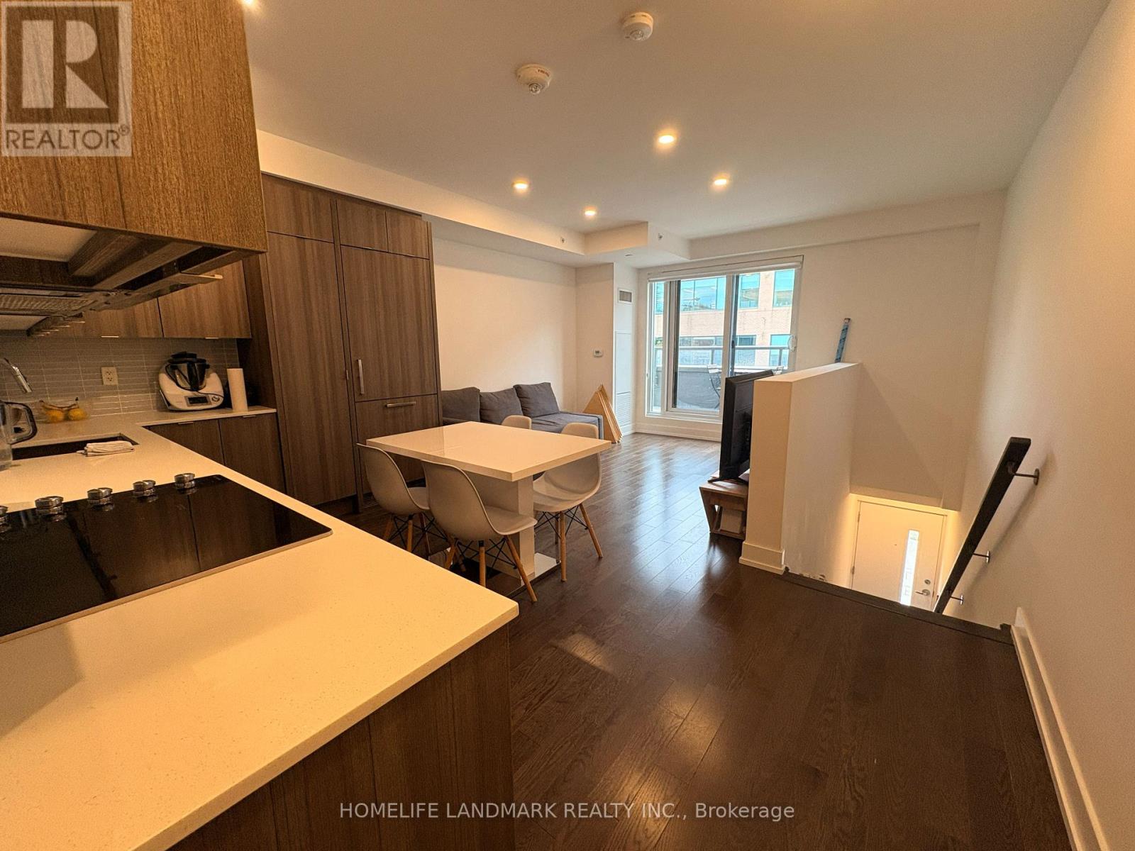 Th4 - 175 Pears Avenue, Toronto, Ontario  M5R 0C2 - Photo 2 - C13094142