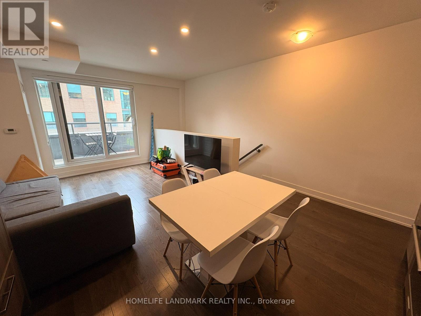 Th4 - 175 Pears Avenue, Toronto, Ontario  M5R 0C2 - Photo 5 - C13094142