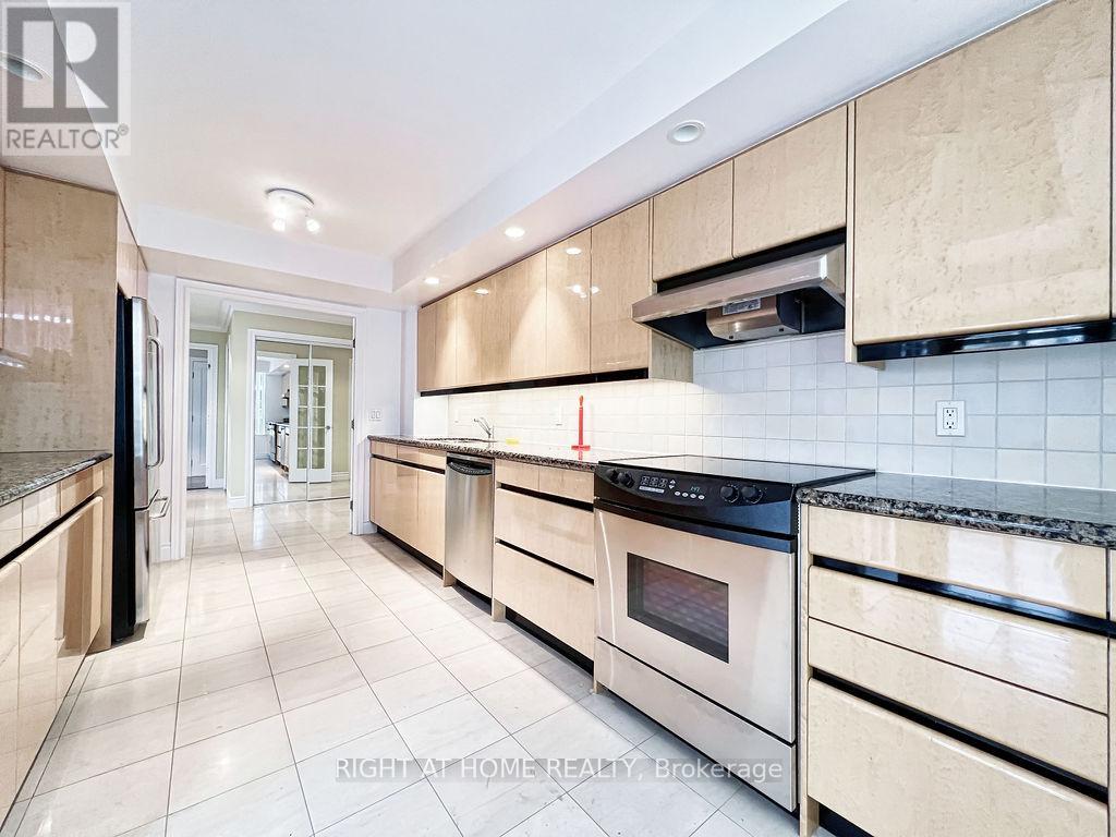 905 - 123 Eglinton Avenue, Toronto, Ontario  M4P 1J2 - Photo 10 - C13094176