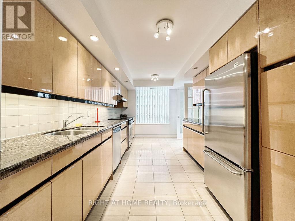 905 - 123 Eglinton Avenue, Toronto, Ontario  M4P 1J2 - Photo 11 - C13094176
