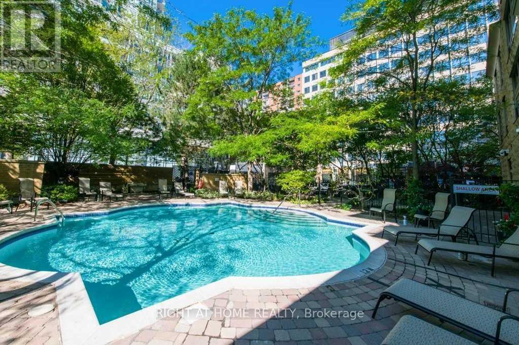 905 - 123 Eglinton Avenue, Toronto, Ontario  M4P 1J2 - Photo 18 - C13094176