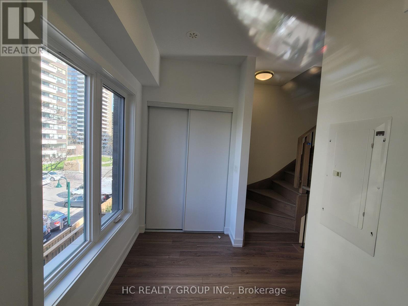 11 Calamint Lane, Toronto, Ontario  M1W 2H1 - Photo 11 - E13094108