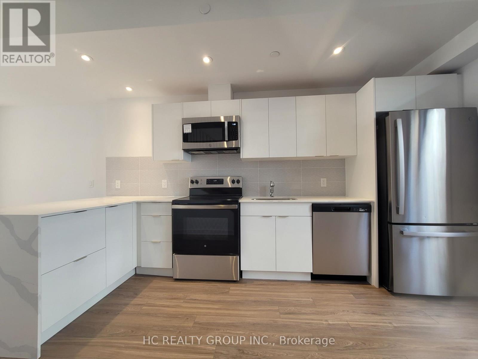 11 Calamint Lane, Toronto, Ontario  M1W 2H1 - Photo 3 - E13094108
