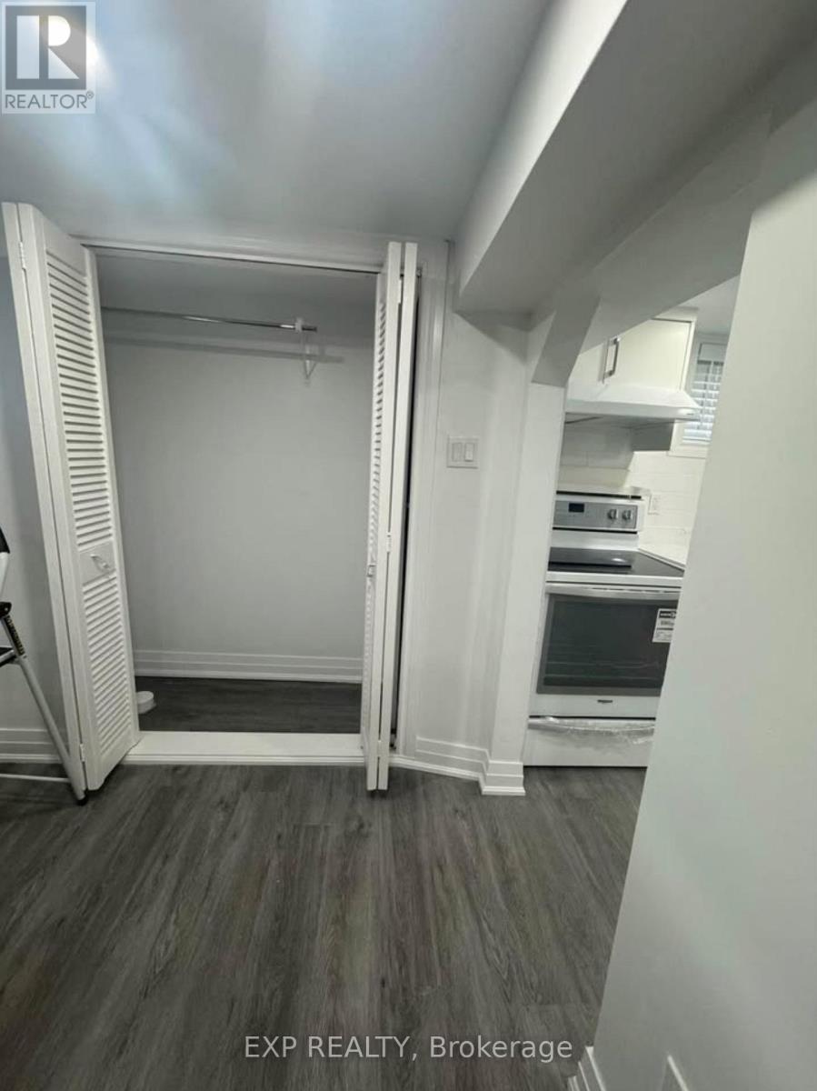 Bsmt - 148 Cosburn Avenue S, Toronto, Ontario  M4J 2L7 - Photo 4 - E13094138
