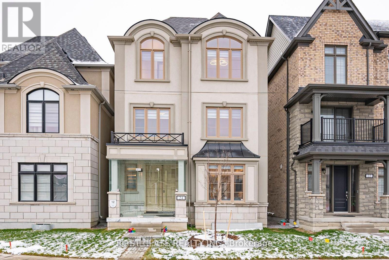 24 YORK DOWNS BOULEVARD, Markham, Ontario