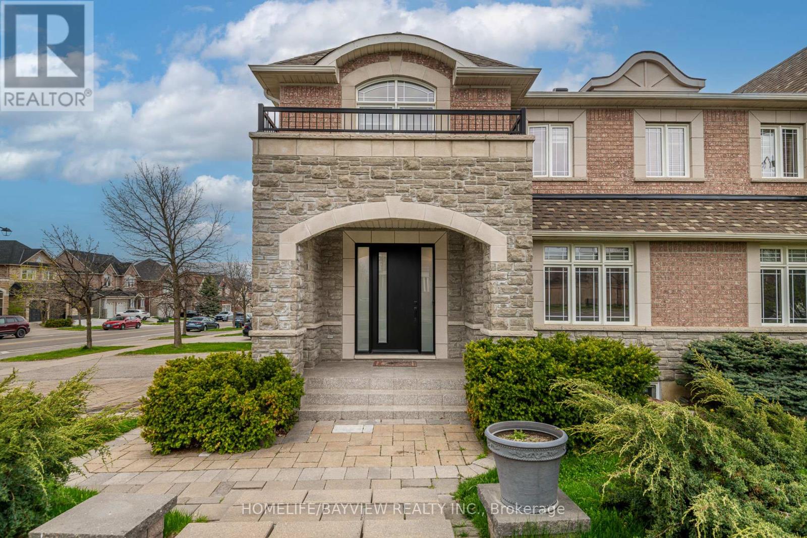 120 Valley Vista Drive, Vaughan, Ontario  L6A 0Z3 - Photo 2 - N13094166