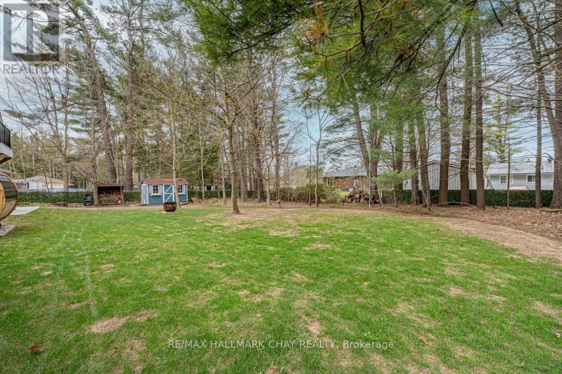 18 Lawrence Avenue, Springwater, Ontario  L9X 0W3 - Photo 12 - S13094182