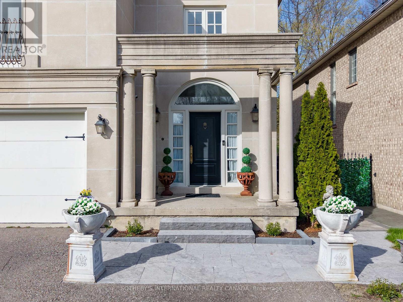 5481 Middleport Crescent, Mississauga, Ontario  L4Z 3V2 - Photo 4 - W13094114