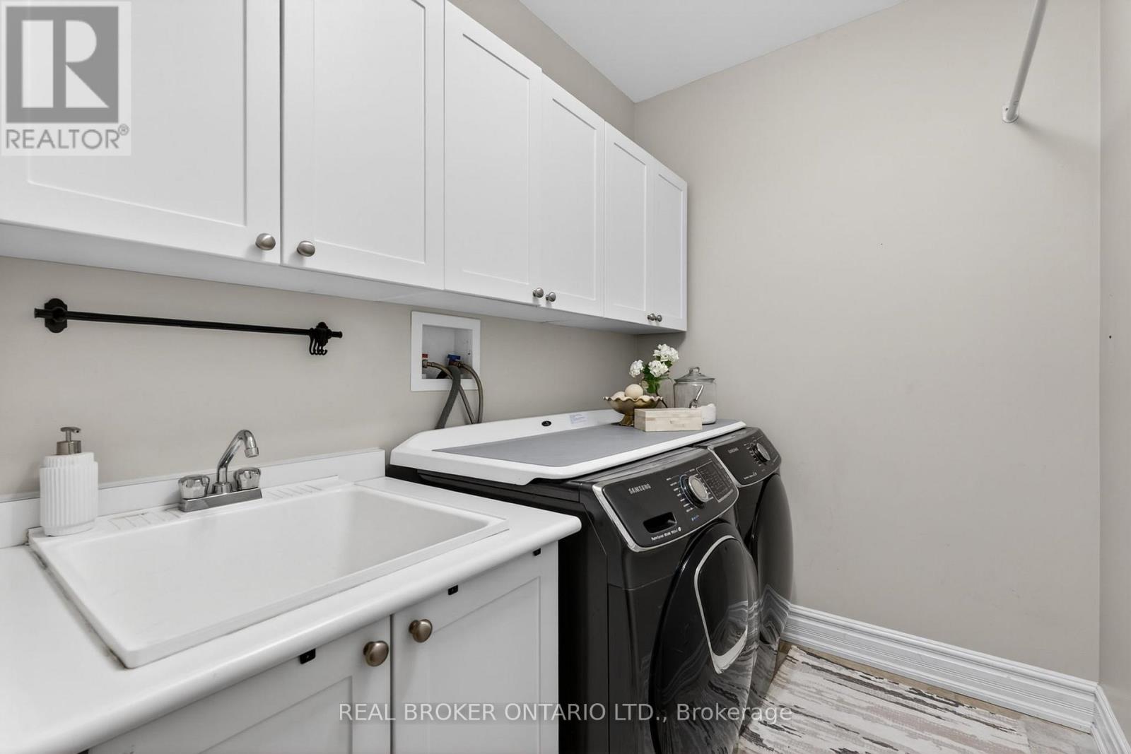 8 Gamble Street, Halton Hills, Ontario  L7G 0B7 - Photo 23 - W13094154
