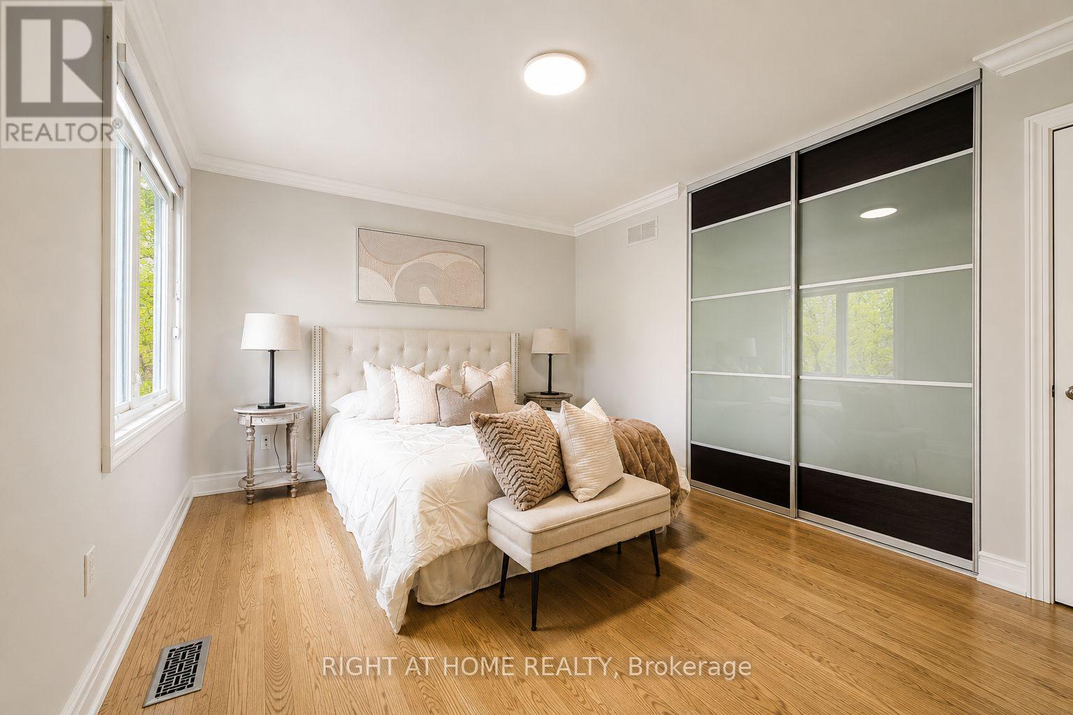 3305 Burdock Place, Mississauga, Ontario  L5A 4B7 - Photo 13 - W13094156