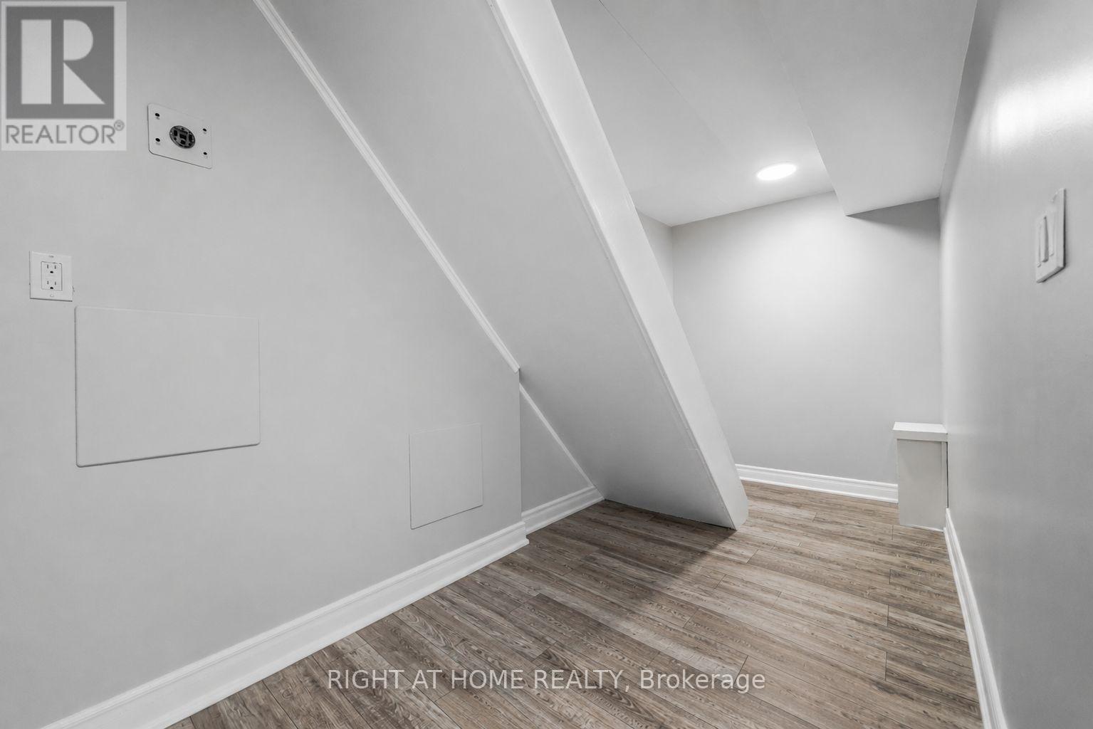3305 Burdock Place, Mississauga, Ontario  L5A 4B7 - Photo 26 - W13094156