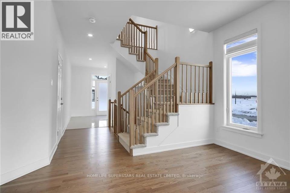 55 Big Dipper Street, Ottawa, Ontario  K4M 0M3 - Photo 3 - X13094172
