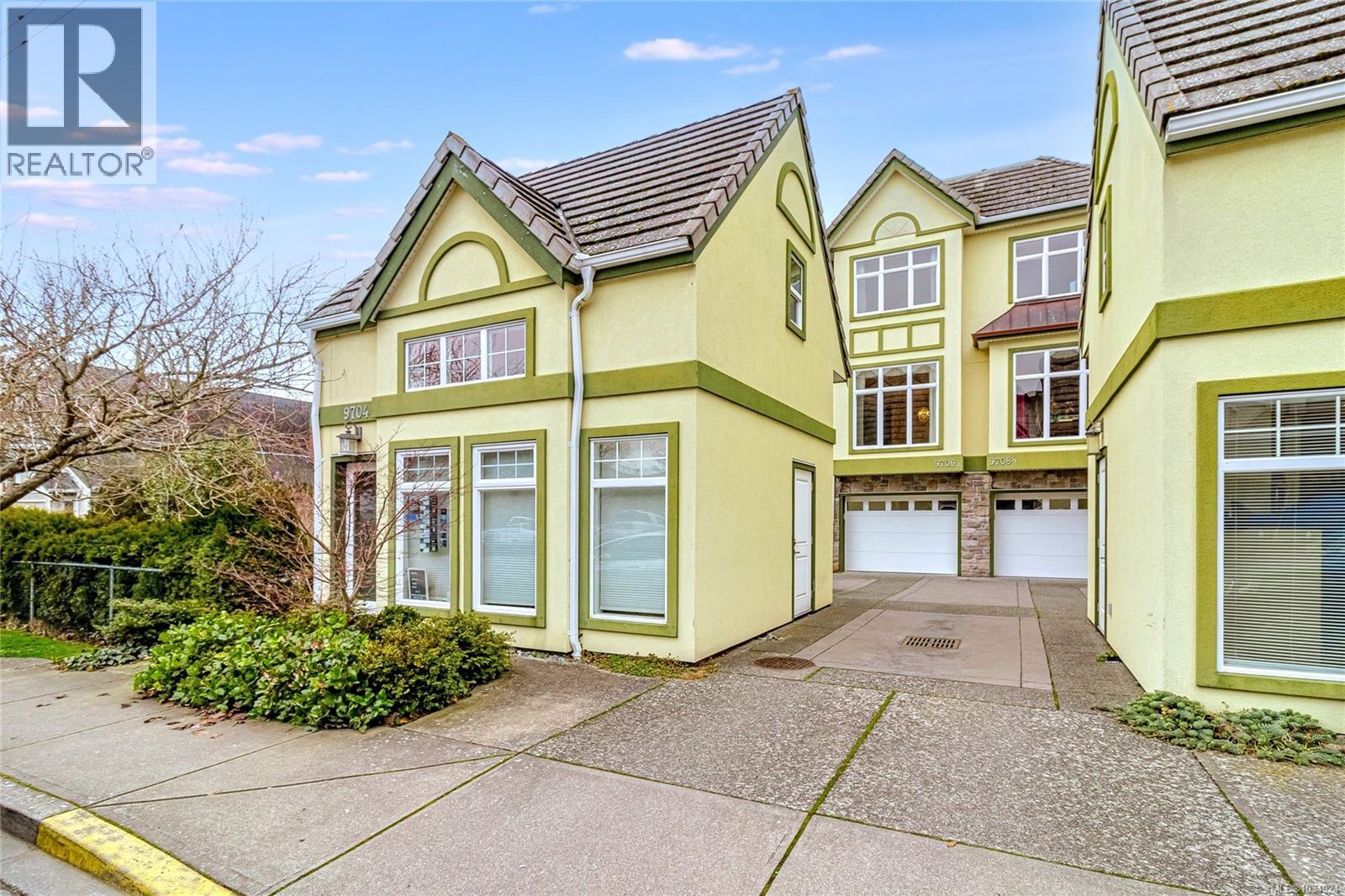 9708a Third St W, Sidney, British Columbia  V8L 3A2 - Photo 5 - 1034924