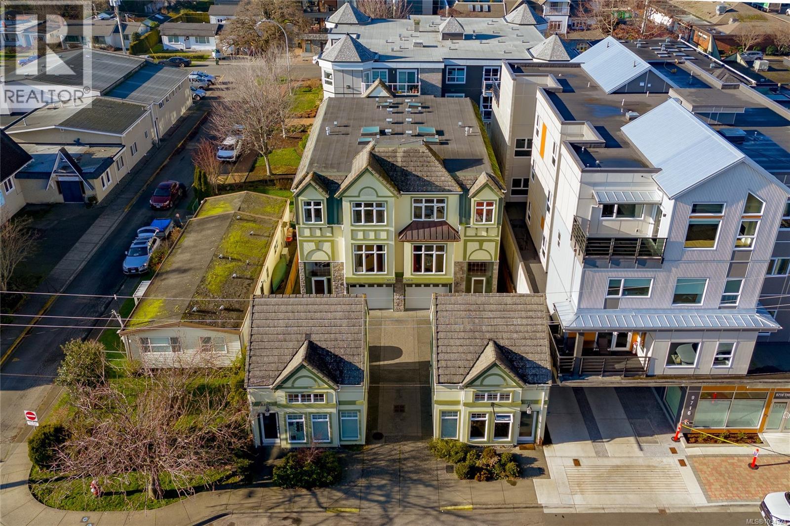9708a Third St W, Sidney, British Columbia  V8L 3A2 - Photo 3 - 1034924