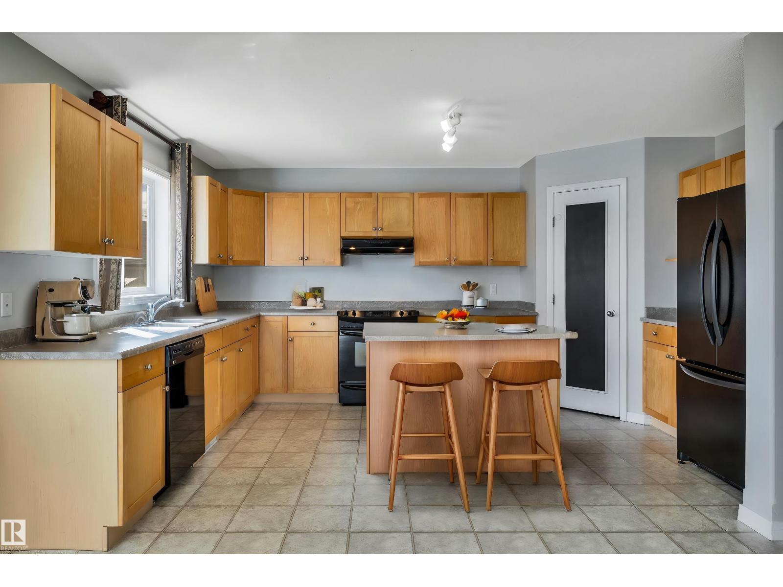 4316 151 Av Nw, Edmonton, Alberta  T5Y 3A9 - Photo 48 - E4485944