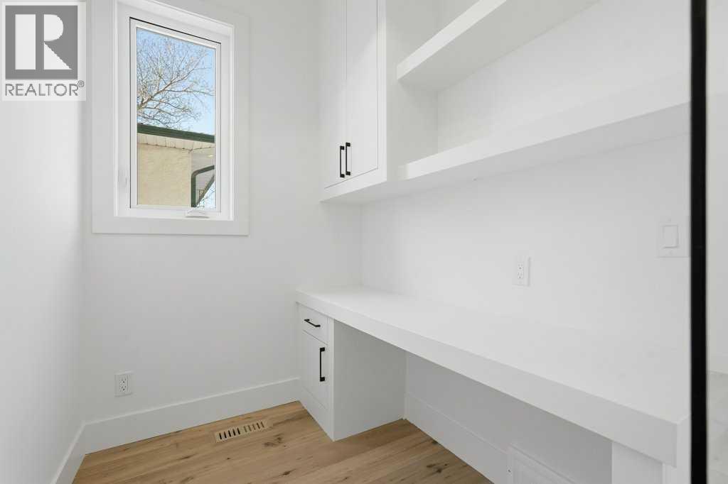 2449 29 Avenue Sw, Calgary, Alberta  T2T 1P1 - Photo 12 - A2306057