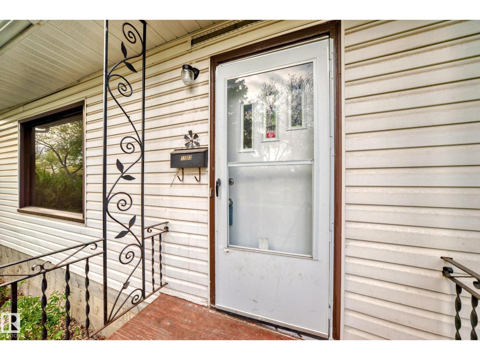 13003 Sherbrooke Av Nw, Edmonton, Alberta  T5L 4E6 - Photo 3 - E4486128