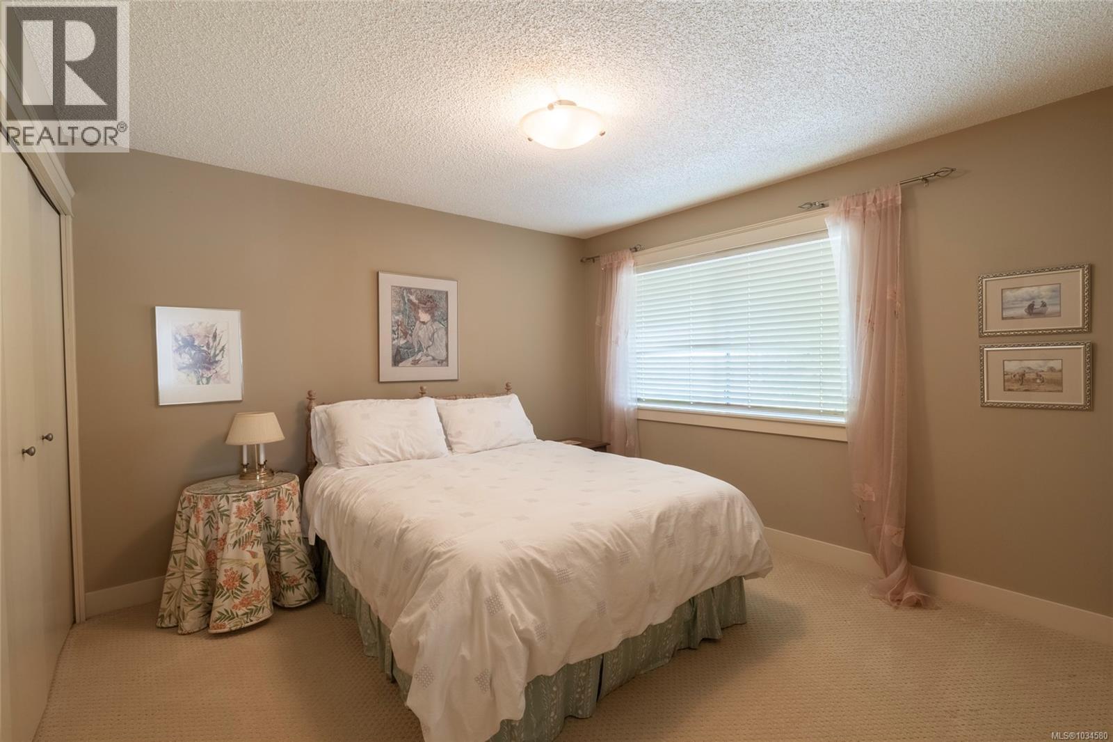 3 1040 Pondwood Lane, Saanich, British Columbia  V8X 4S6 - Photo 33 - 1034580