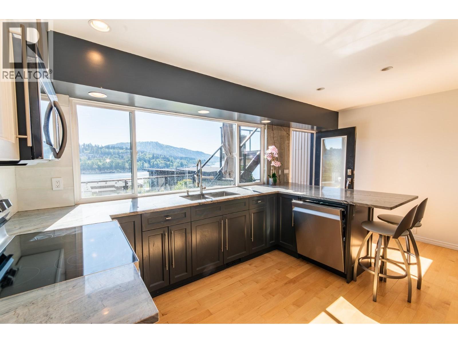 18 Axford Bay, Port Moody, British Columbia  V3H 3R2 - Photo 10 - R3118317