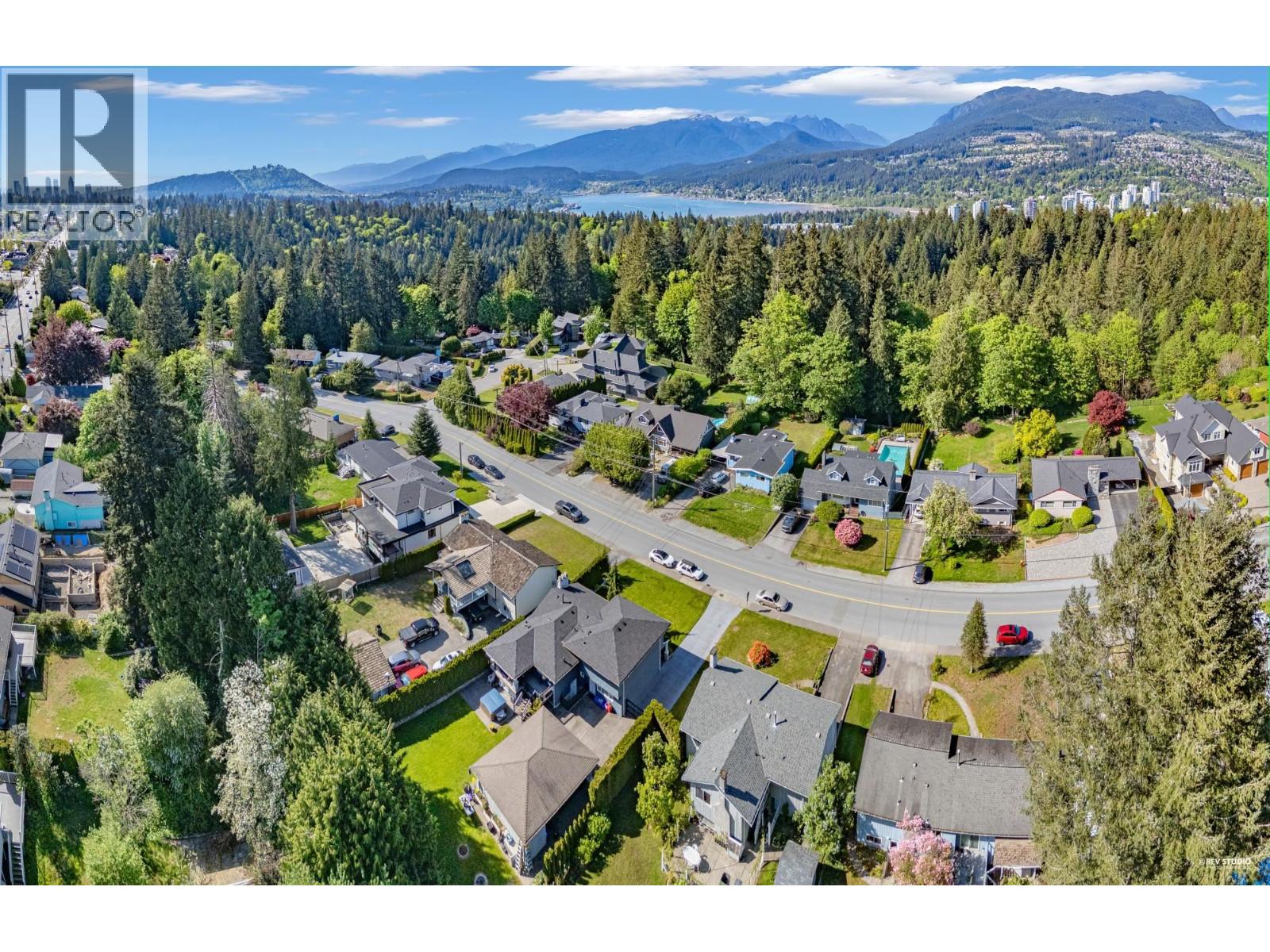 847 Thermal Drive, Coquitlam, British Columbia  V3J 6R4 - Photo 36 - R3120573