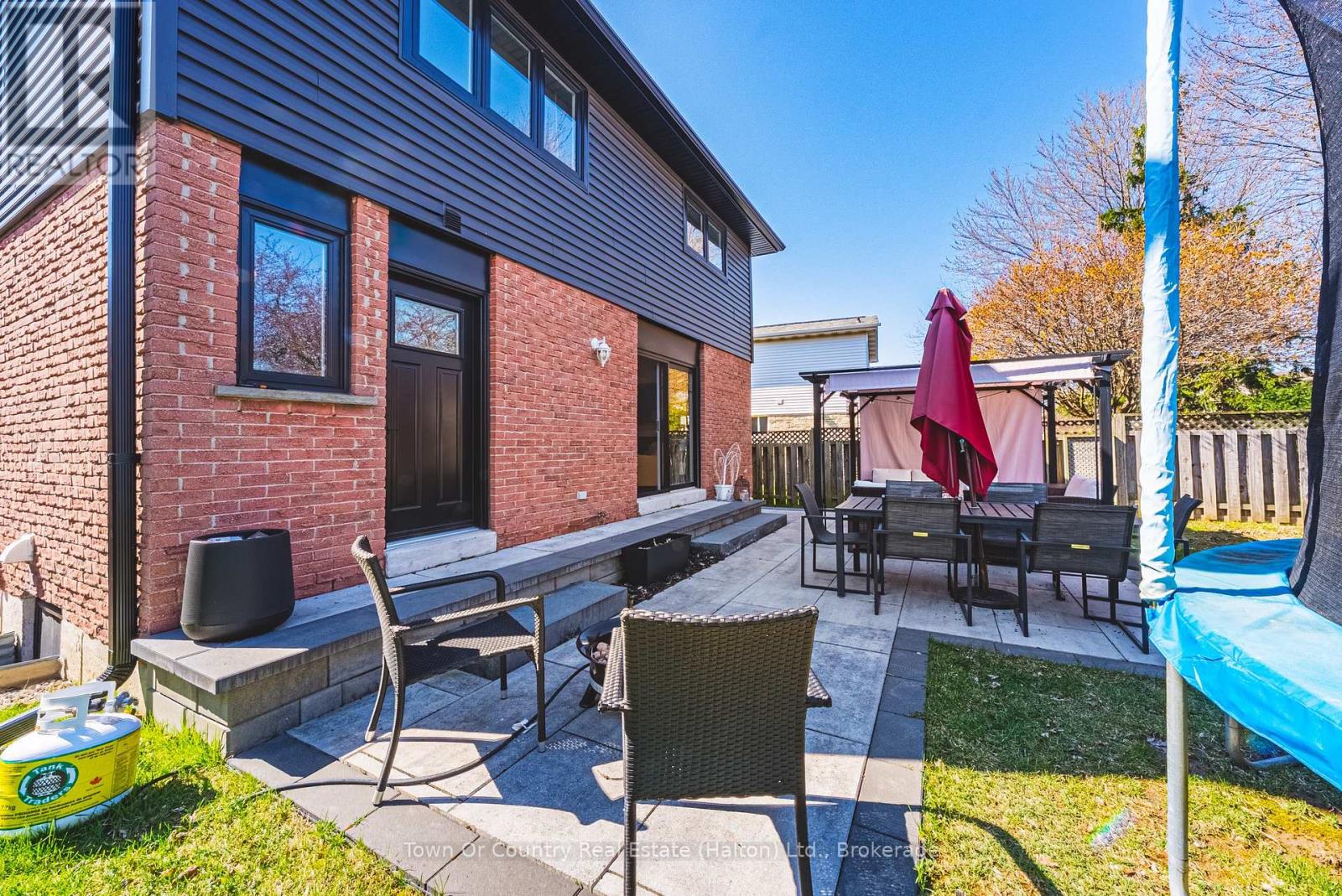 729 Coulson Avenue, Milton, Ontario  L9T 4J3 - Photo 2 - W13035732