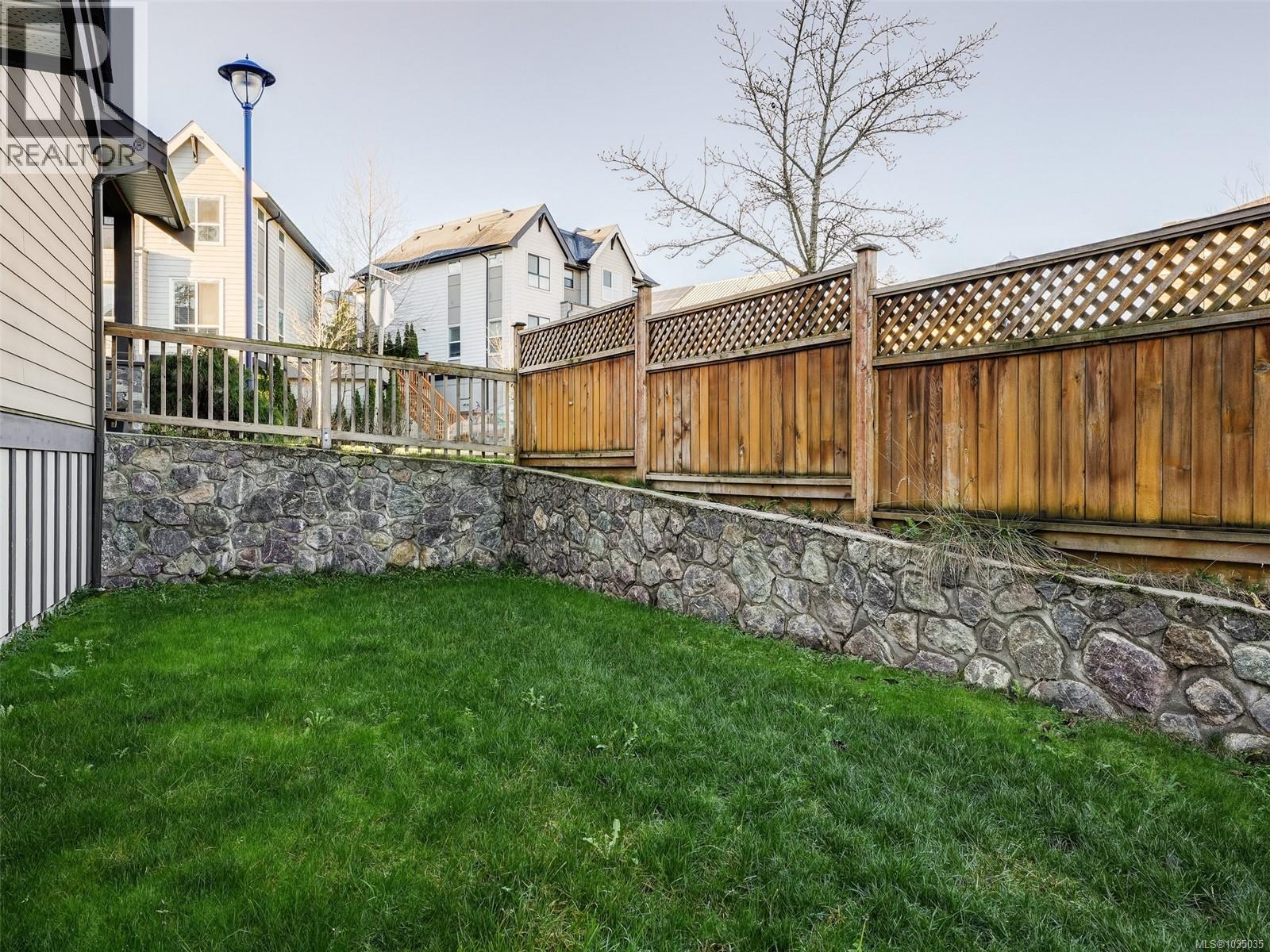 1326 Bombardier Cres, Langford, British Columbia  V9B 0R2 - Photo 23 - 1035035