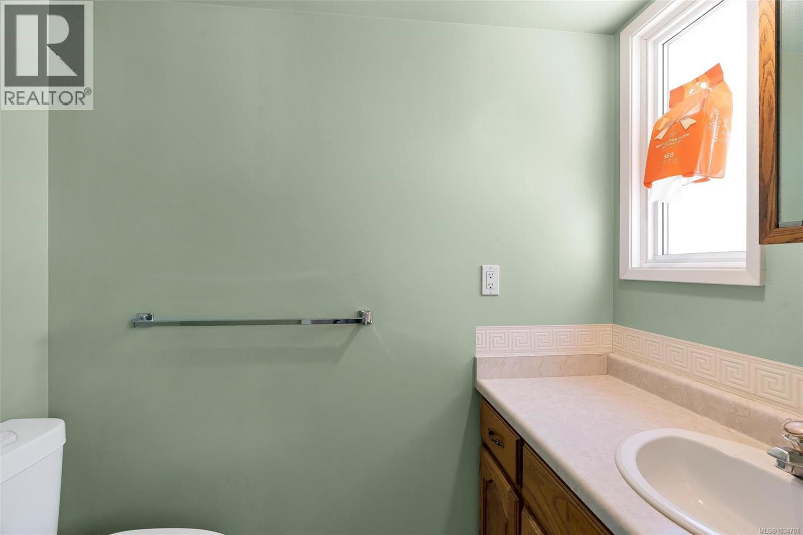 1722 Jefferson Ave, Saanich, British Columbia  V8N 2B4 - Photo 18 - 1034701