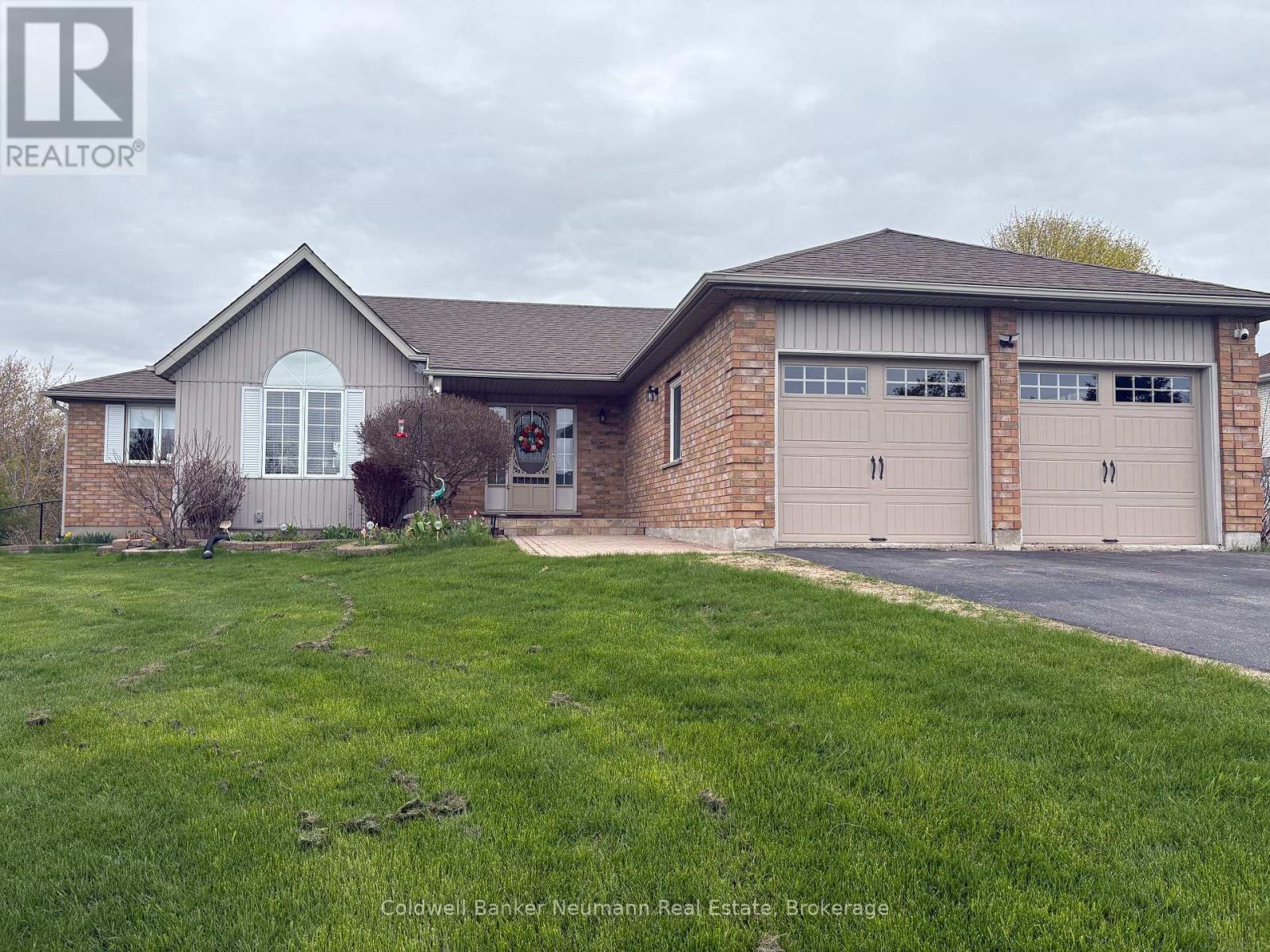 49 TORRANCE LANE, Centre Wellington, Ontario