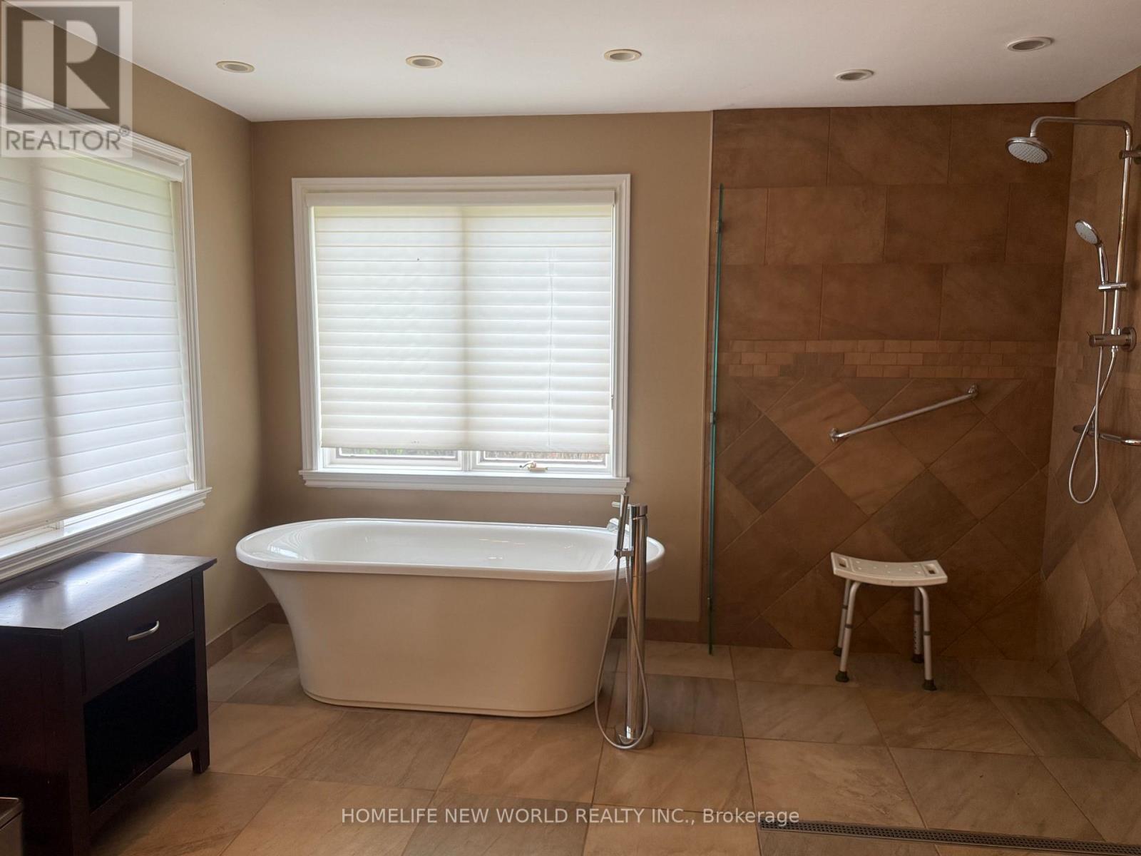 3 Jenkinson Grove, King, Ontario  L7B 1B5 - Photo 14 - N12883242