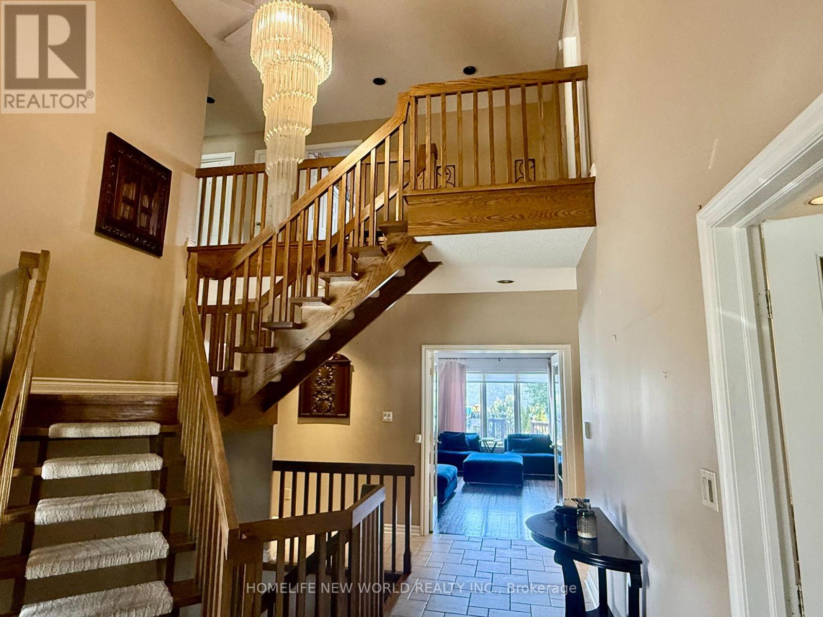 3 Jenkinson Grove, King, Ontario  L7B 1B5 - Photo 5 - N12883242