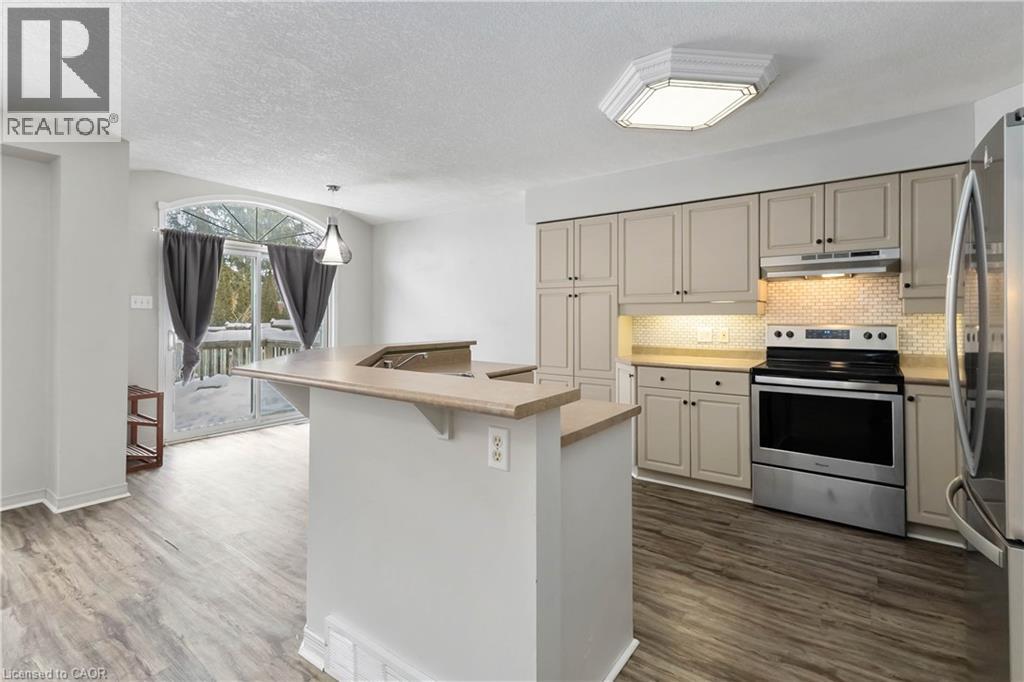 21 Axford Parkway, St. Thomas, Ontario  N5R 6E6 - Photo 5 - 40827498