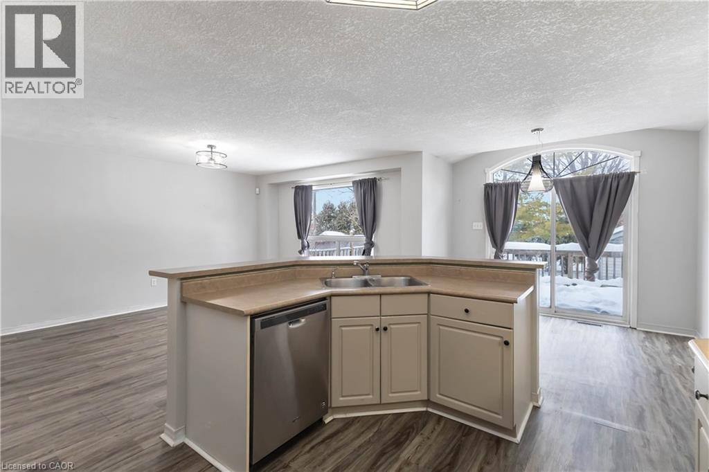 21 Axford Parkway, St. Thomas, Ontario  N5R 6E6 - Photo 8 - 40827498
