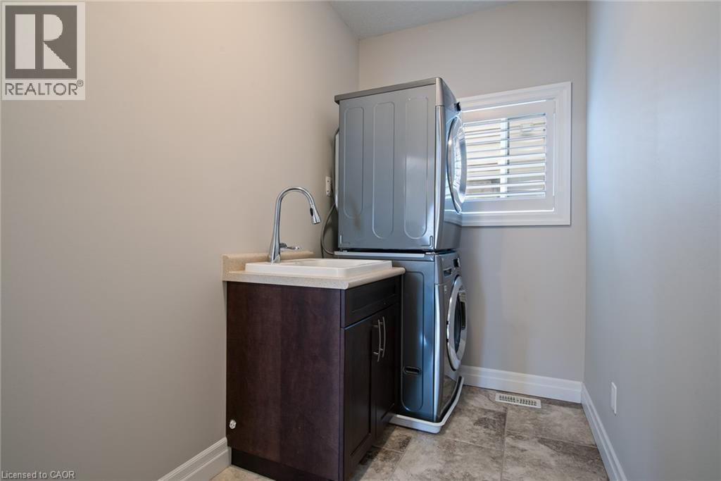 255 Falconridge Drive, Kitchener, Ontario  N2K 0B6 - Photo 26 - 40826662