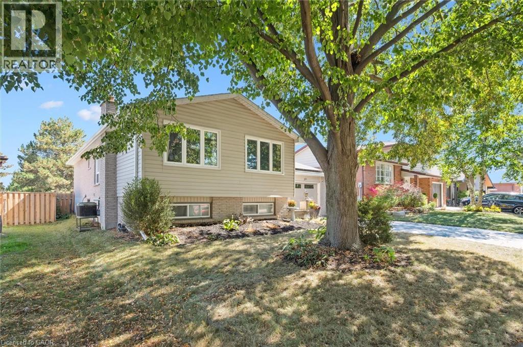 56 Wordsworth Place, Kitchener, Ontario  N2B 3L1 - Photo 2 - 40826505