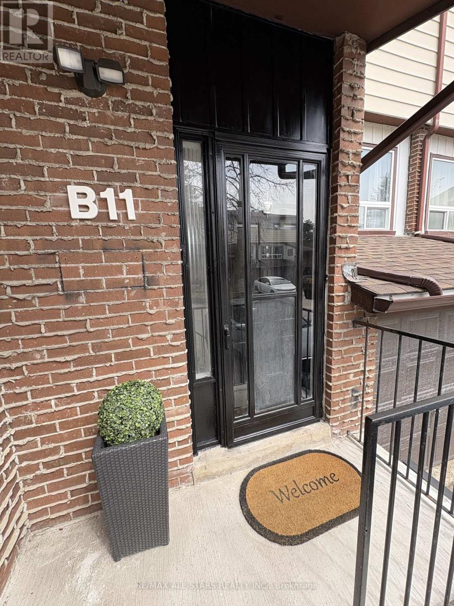 B11 - 63 FERRIS LANE, Barrie, Ontario