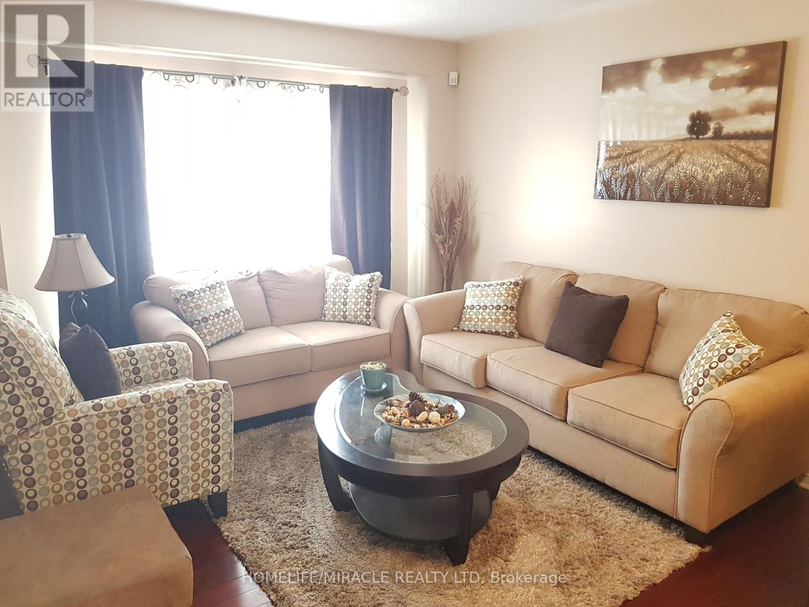 Upper - 28 Nautical Drive, Brampton, Ontario  L6R 2H1 - Photo 3 - W13082956