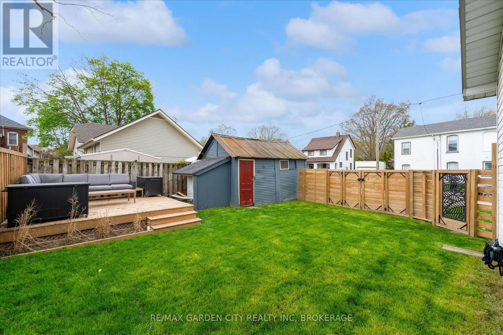 19 Thomas Street, St. Catharines, Ontario  L2R 6L7 - Photo 23 - X13090534
