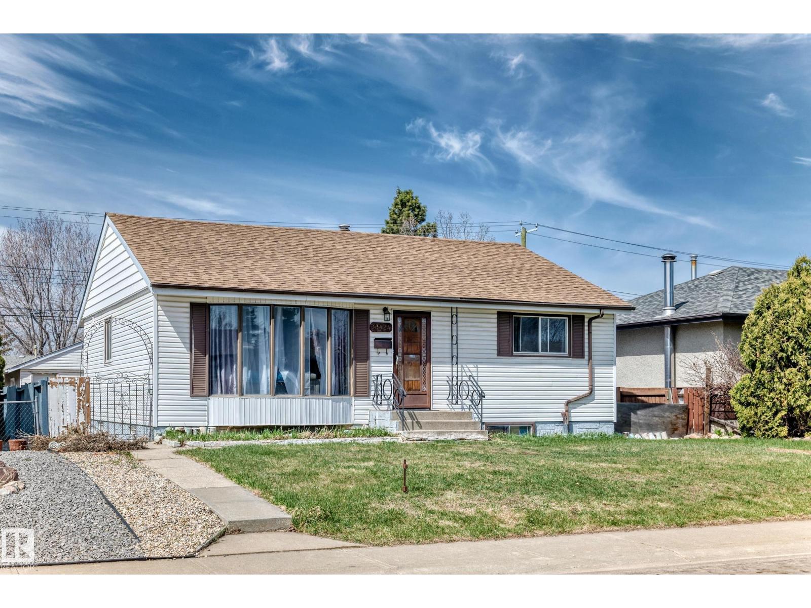 13524 123a St Nw, Edmonton, Alberta  T5L 2Z2 - Photo 2 - E4486136