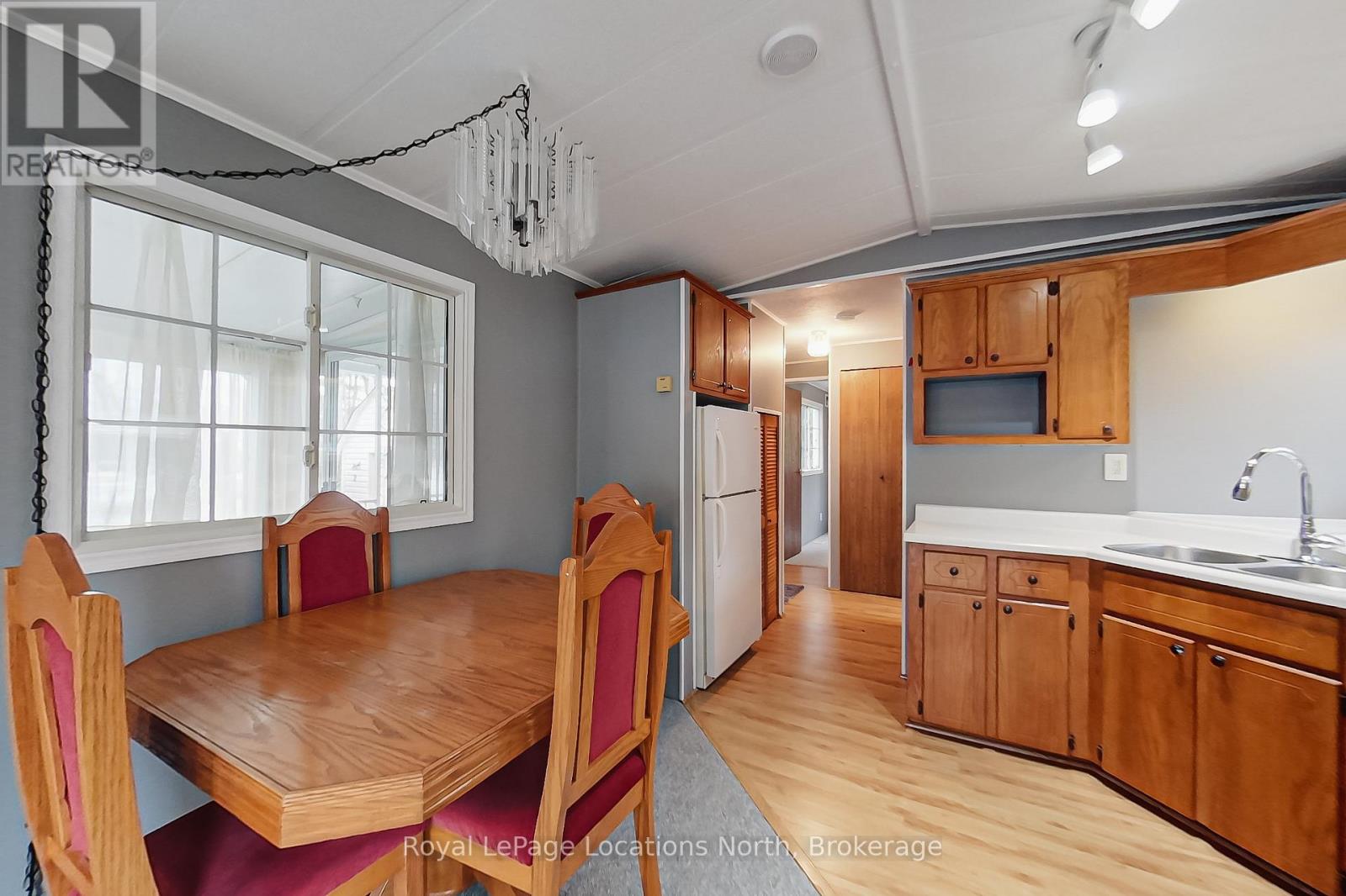 2 Prince Charles Avenue, Springwater, Ontario  L0L 1P0 - Photo 12 - S13094326