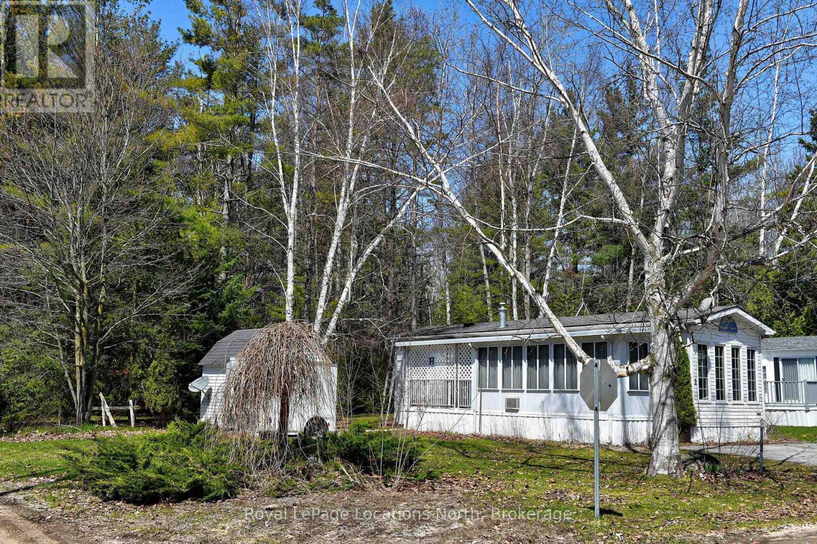 2 Prince Charles Avenue, Springwater, Ontario  L0L 1P0 - Photo 25 - S13094326
