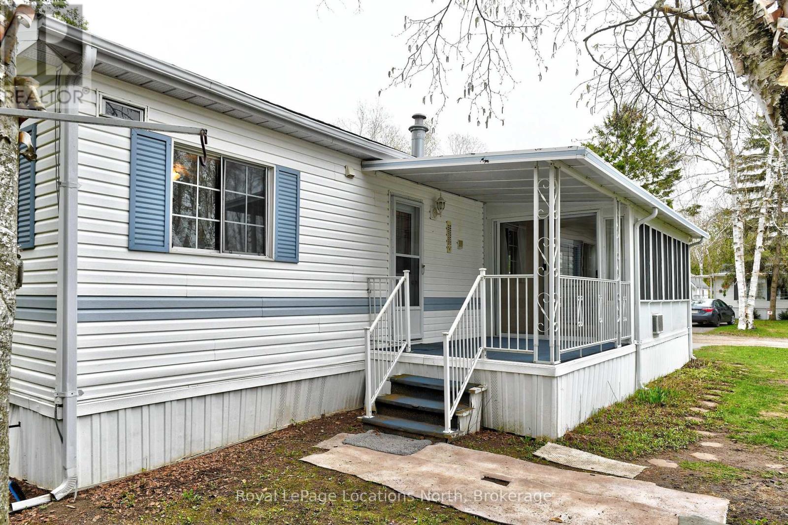 2 Prince Charles Avenue, Springwater, Ontario  L0L 1P0 - Photo 6 - S13094326